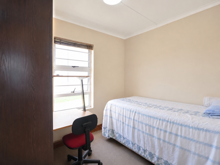 2 Bedroom Property for Sale in Buh Rein Estate Western Cape